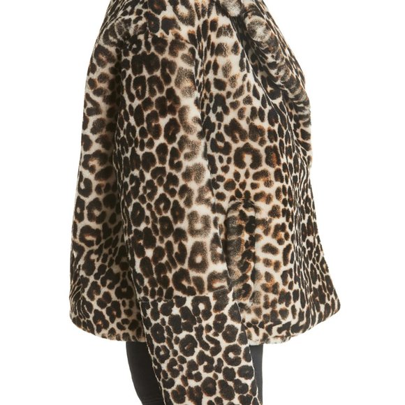 Fur Jacket - Picture 16 of 17